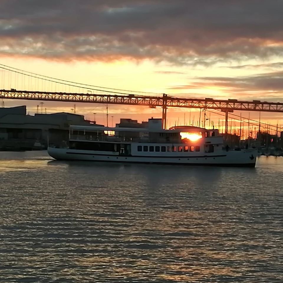 Corporate Boat Hire Lisbon