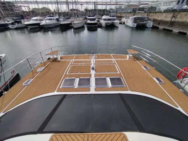 Large Catamaran Hire in Lisbon