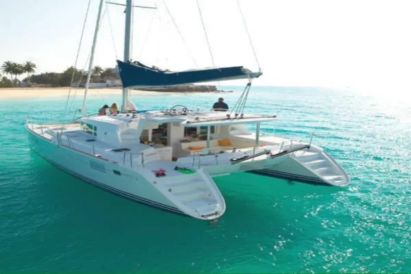 Luxury Catamaran Hire Faro