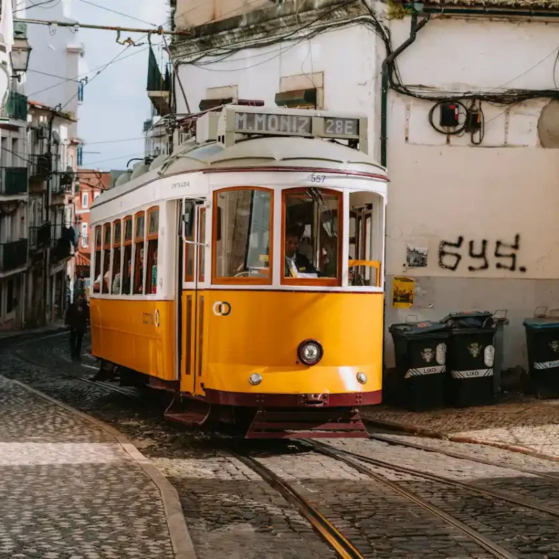The Ultimate 2025 Alfama Walking Tour Itinerary