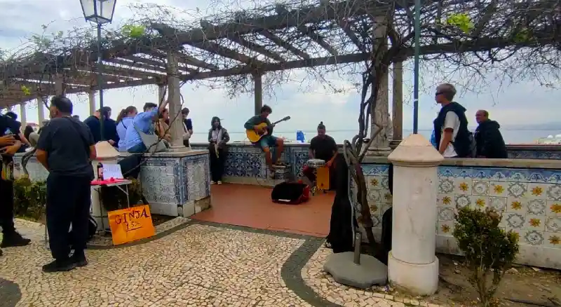 16 Things To Do In Alfama 14 things to do in Alfama 4 1