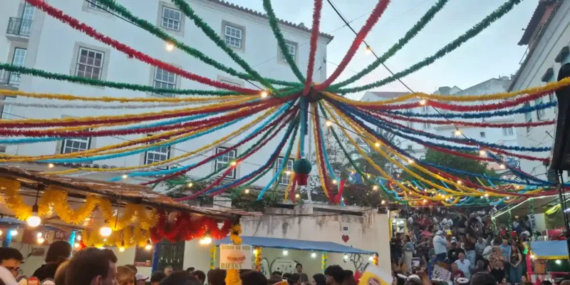 14 Things To Do At Santo Antonio Festival in Lisbon